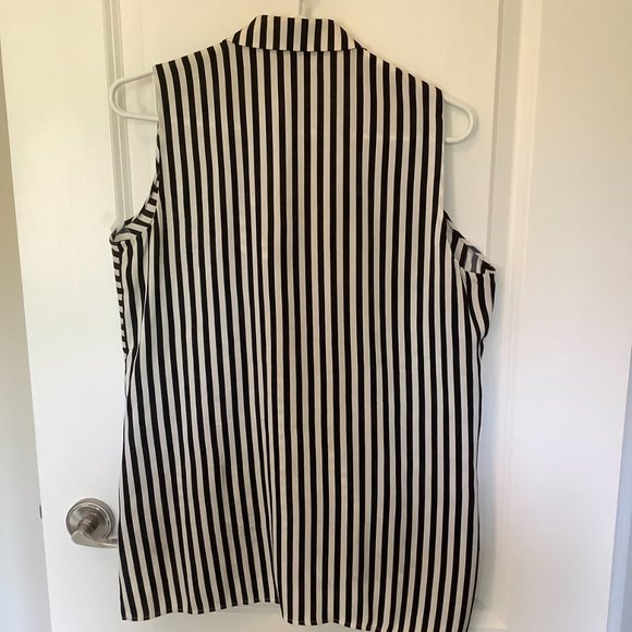 Classic black and cream silk blouse - Picture 5 of 5